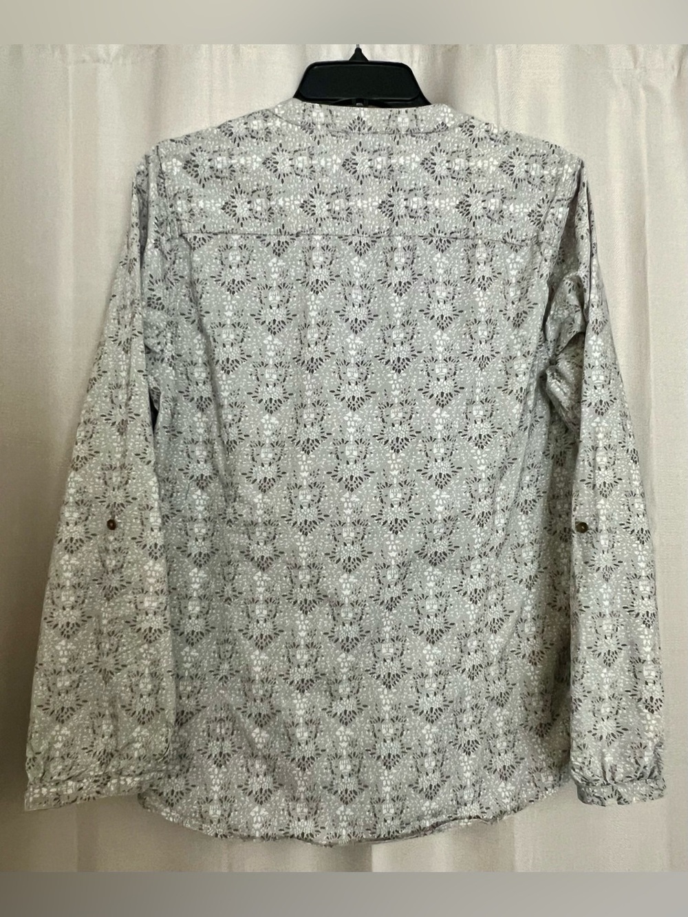 Bit & Bridle Women’s Large Gray Floral Print Pintuck Peasant Blouse - Picture 7 of 7